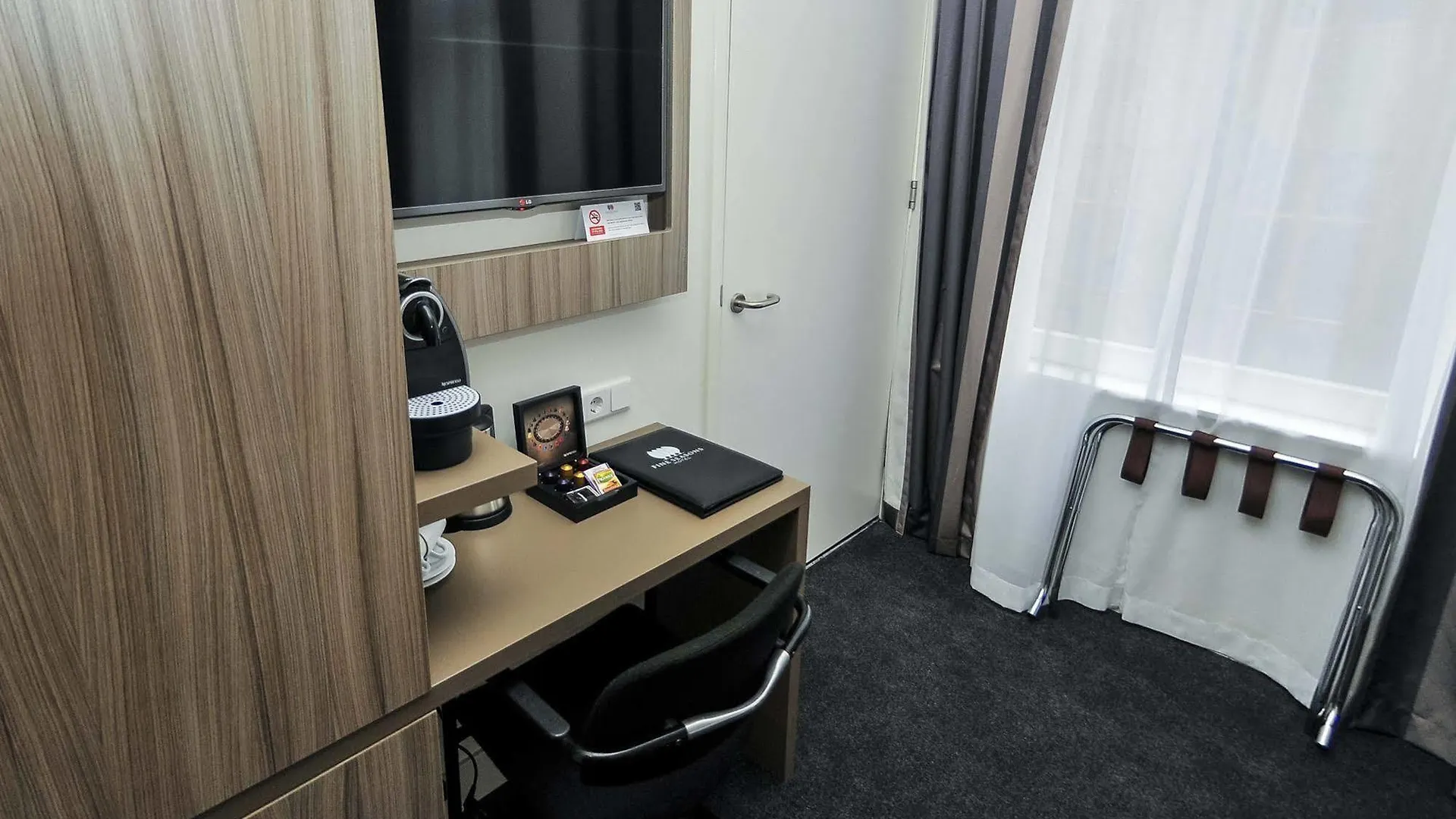 Hotel Fine Harmony Amsterdam 3*,
